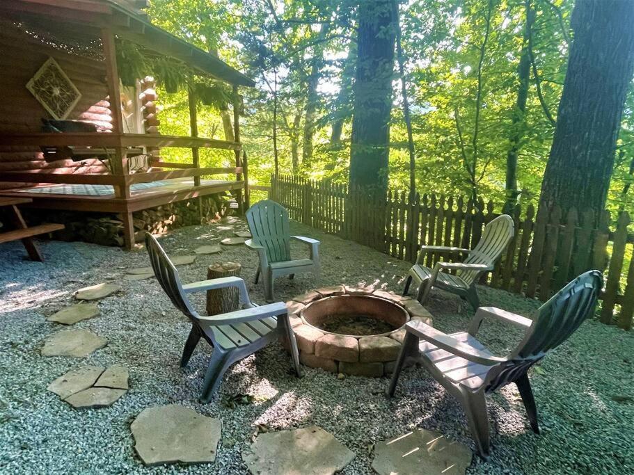 Апартаменты Hemlock Hideaway Мегги-Вэлли Экстерьер фото