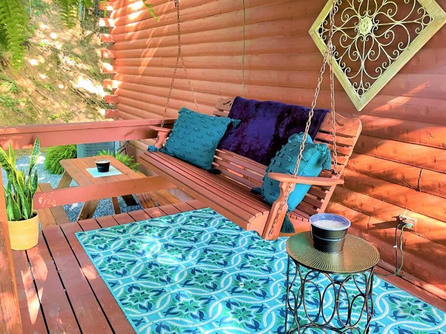 Апартаменты Hemlock Hideaway Мегги-Вэлли Экстерьер фото